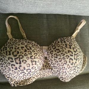 Victoria’s Secret “Incredible” bra - padded, no wire